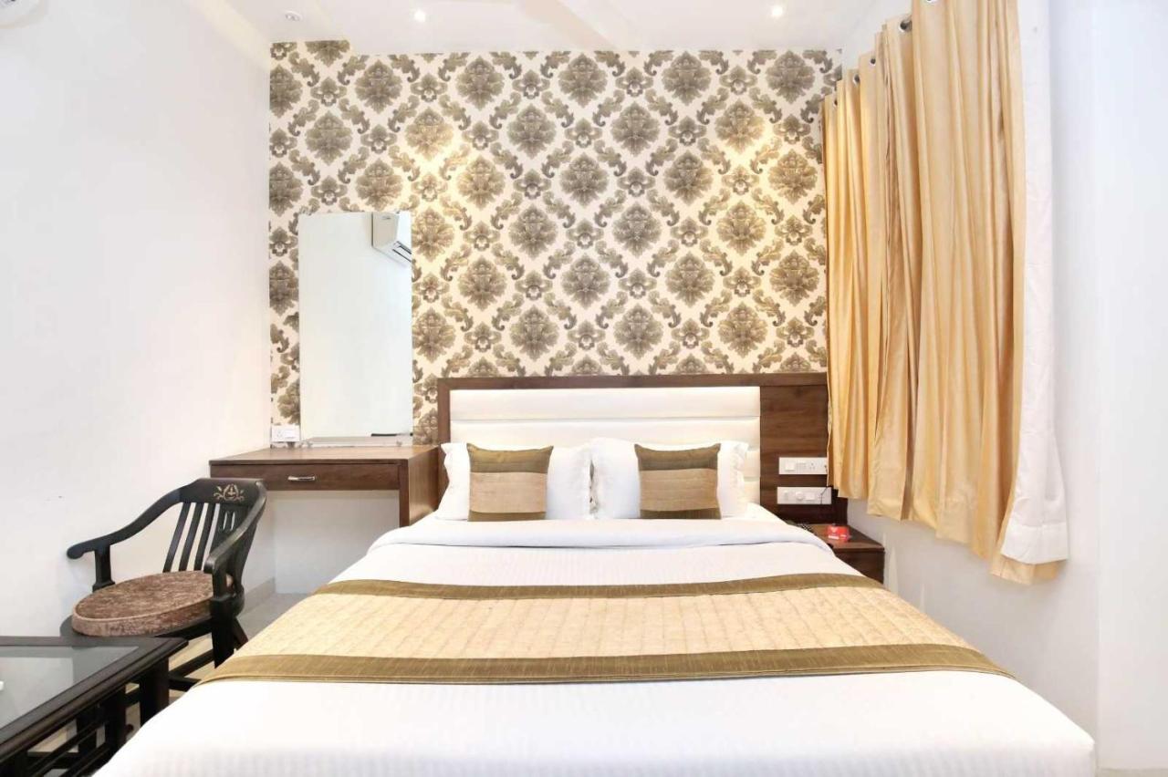 Hotel O Grand Star Amritsar Exteriör bild