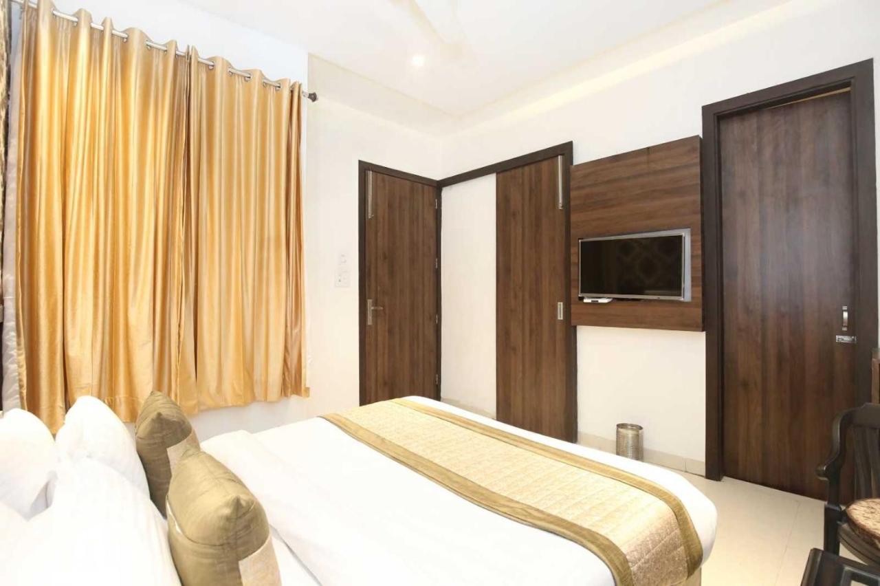 Hotel O Grand Star Amritsar Exteriör bild
