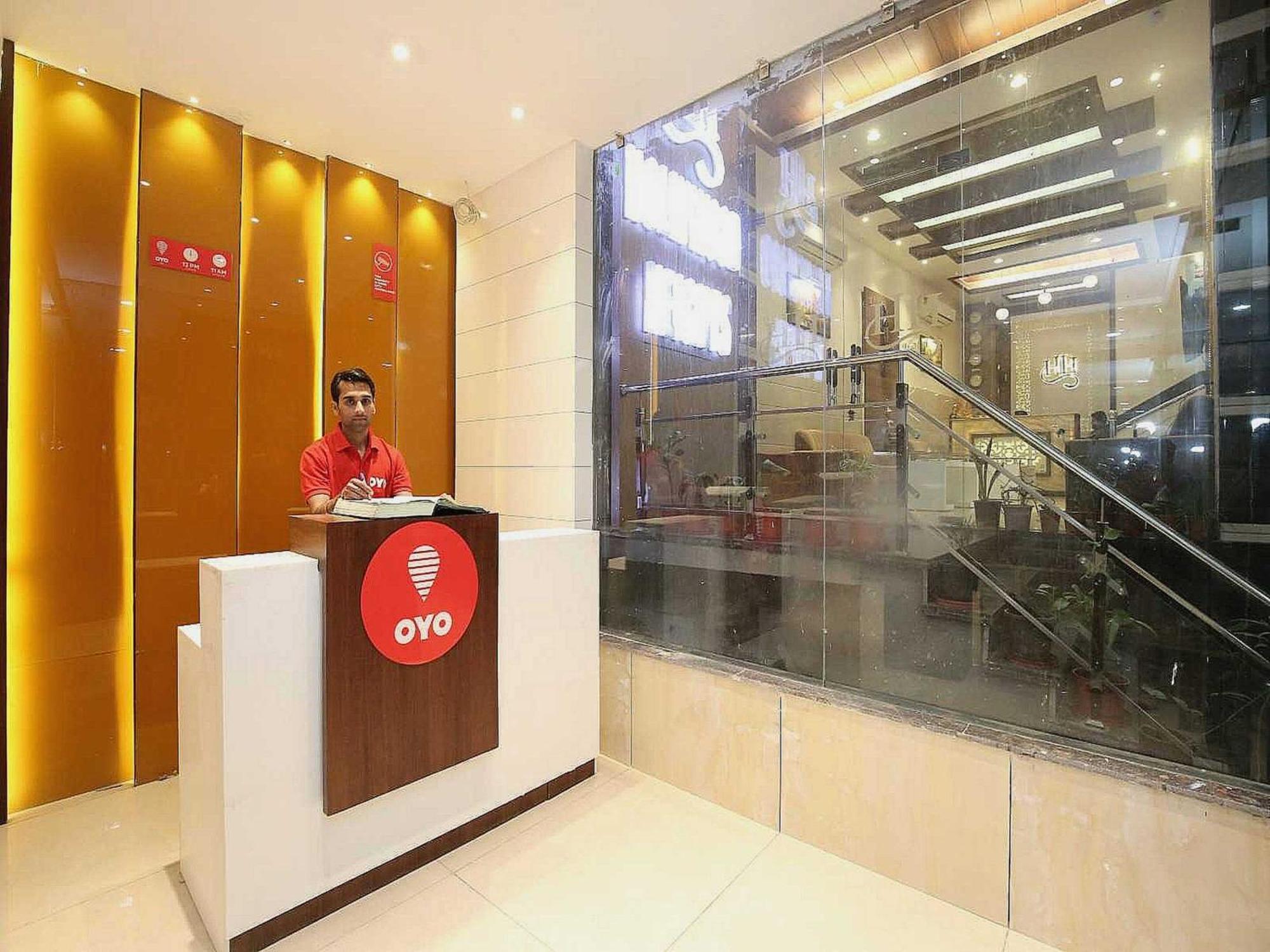 Hotel O Grand Star Amritsar Exteriör bild