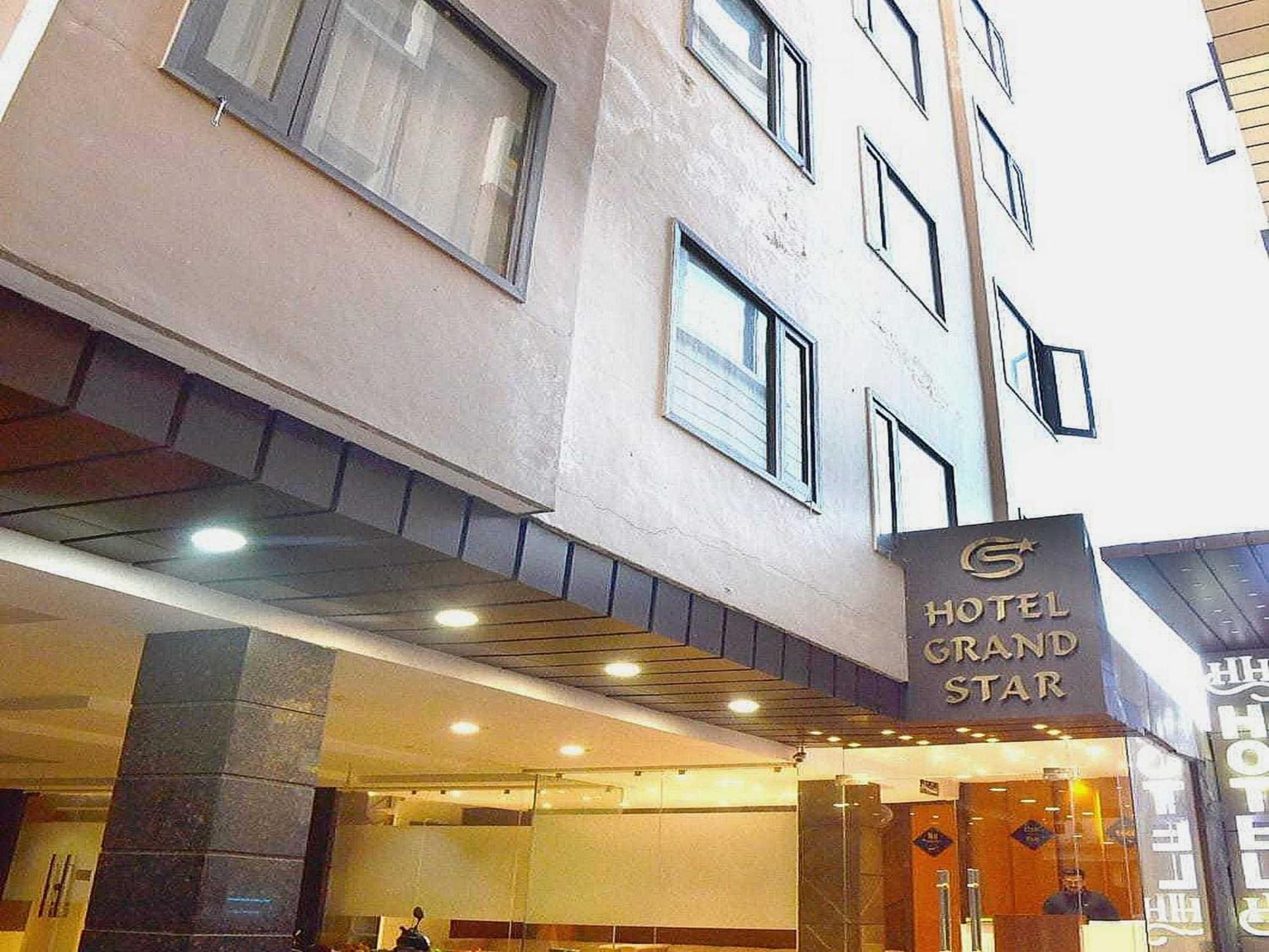 Hotel O Grand Star Amritsar Exteriör bild